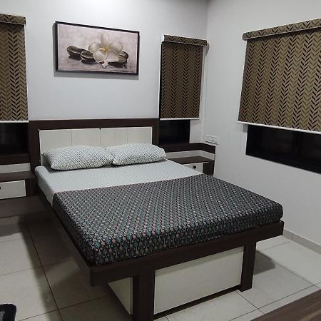 "Go Desert" Homestay ภุช ภายนอก รูปภาพ