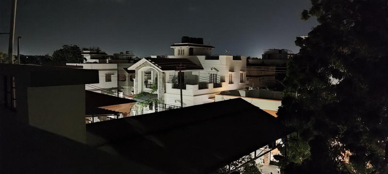 "Go Desert" Homestay ภุช ภายนอก รูปภาพ