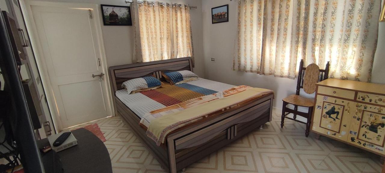 "Go Desert" Homestay ภุช ภายนอก รูปภาพ