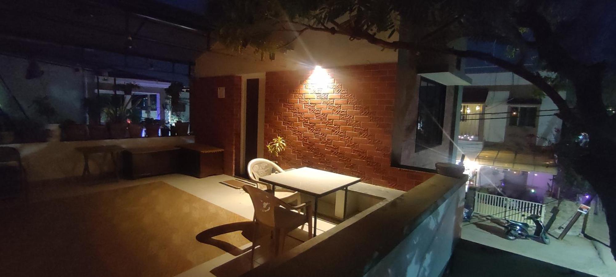 "Go Desert" Homestay ภุช ภายนอก รูปภาพ