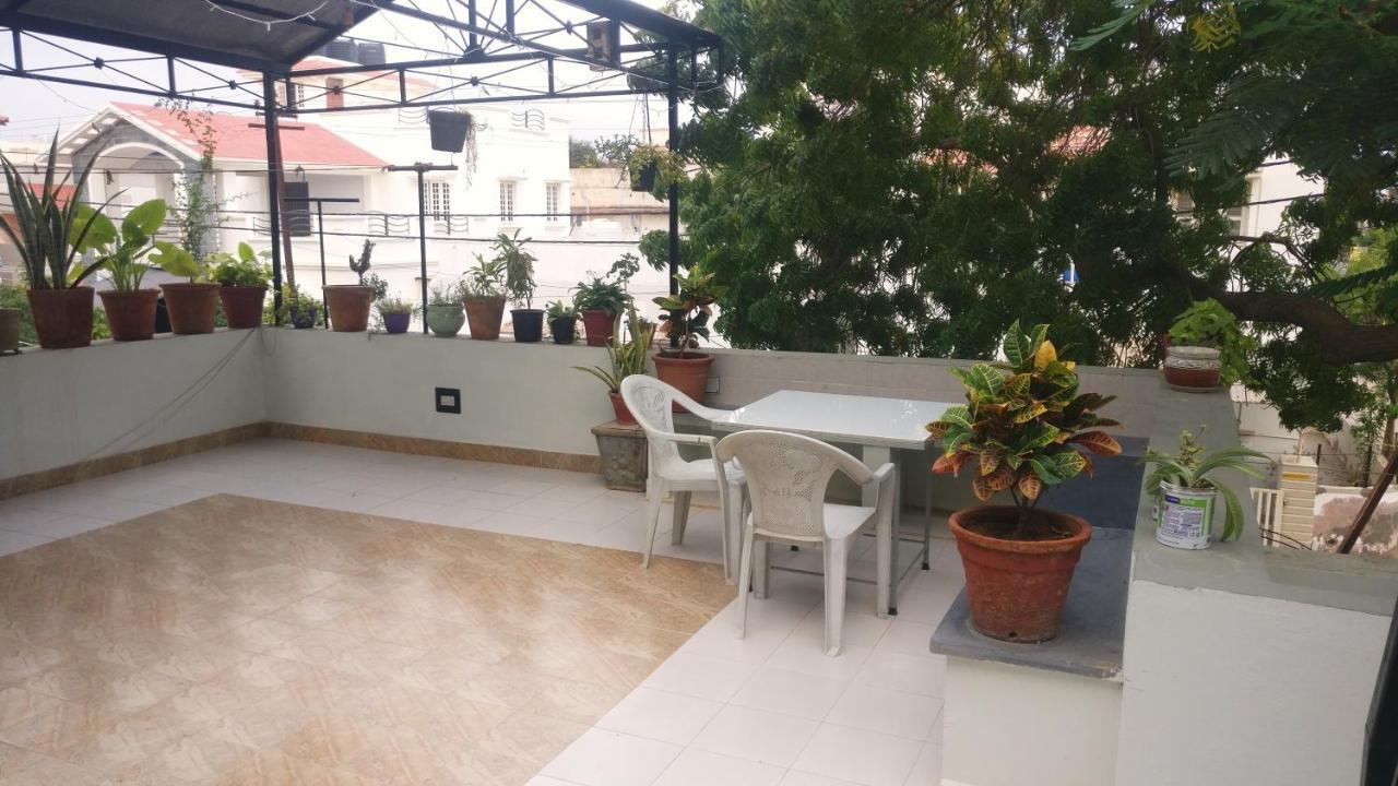 "Go Desert" Homestay ภุช ภายนอก รูปภาพ